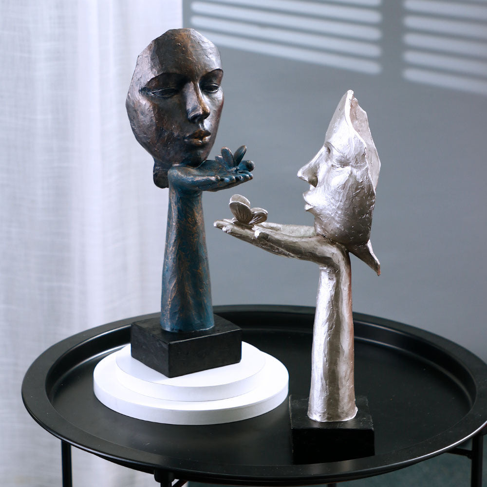 Nordic Simple Face Mask Butterfly Sculpture